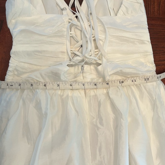NWT Lulus Plunge Midi Dress, spaghetti strap w/ruffle, lace-up back, Tencel, Wht - Picture 4 of 15